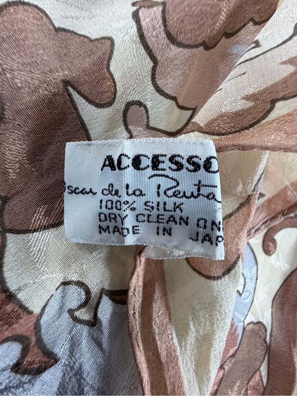 Vintage Oscar de la Renta 100% Silk Square Scarf Baroque Floral 30x30 Japan - Picture 2 of 10